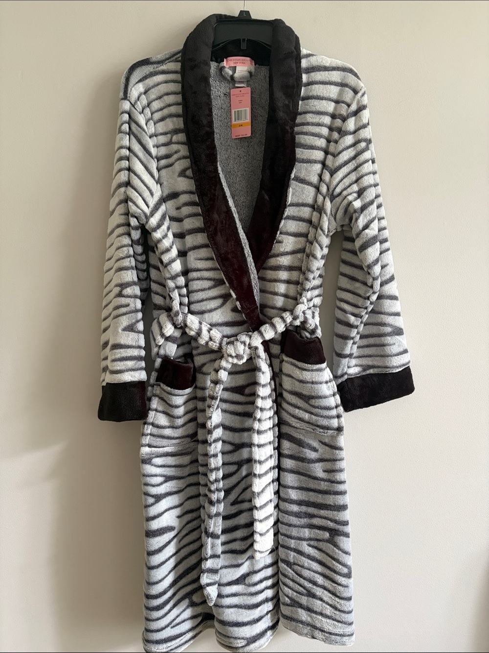 Christian Siriano Black and White Zebra-Stripe Shawl Collar Plush Robe